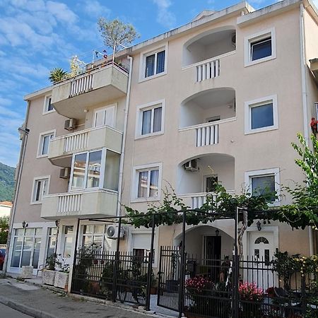 Hibiscus Guest House Budva Ngoại thất bức ảnh